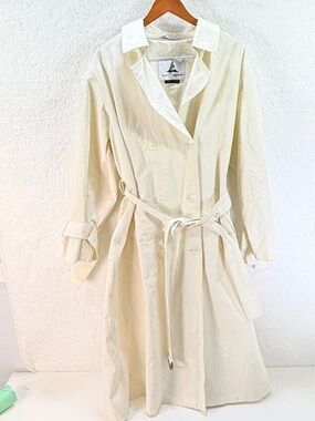 Misty Harbor Long Belted Trench Coat Raincoat Size 16 Cream